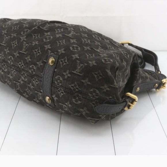 🩶🖤 RARE Louis Vuitton Black Denim Shoulder Bag - Picture 4 of 10